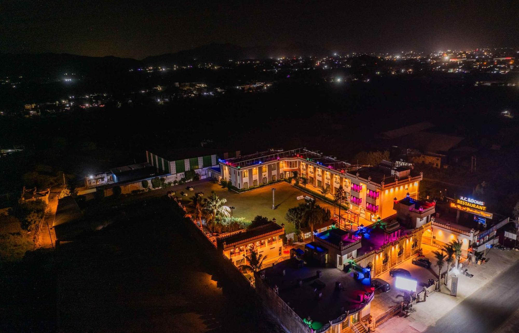 เดอะ รอยัล พาราไดซ์ รีสอร์ต แอนด์ ซอลต์ ยาร์ด Hotel อัจเมอร์ ภายนอก รูปภาพ